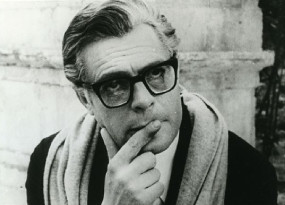 Marcello Mastroianni ou l’inoubliable séducteur à l’italienne. Ici dans Huit et demi (1963) de Federico Fellini. (crédit photo : Allociné)
