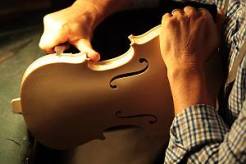 Le savoir-faire traditionnel du violon à Crémone © Terra d’ombra production