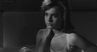 Catherine Spaak dans une scène du film Les Adolescentes d'Alberto Lattuada