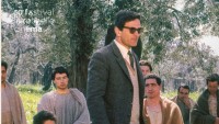 Pier Paolo Pasolini et ses acteurs pendant le tournage de L'évangile selon Saint Matthieu