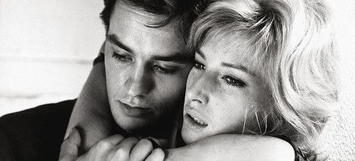 Alain Delon et Monica Vitti dans une scène du film Eclisse Alain Delon et Monica Vitti dans une scène du film Eclisse