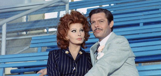 Marcello Mastroianni et Sophia Loren dans Mariage à l'italienne