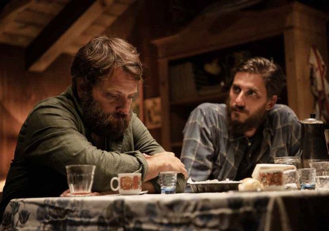 Alessandro Borghi et Luca Marinelli dans une scène du film Les Huit montagnes