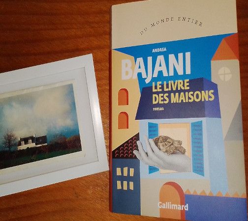 Le livre des maisons - couverture Le livre des maisons - couverture