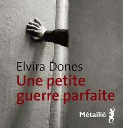 Une petite guerre parfaite - couverture Une petite guerre parfaite - couverture
