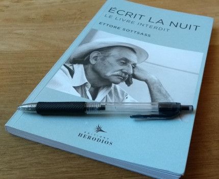 Écrit la nuit. Le livre interdit - couverture