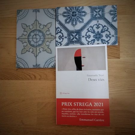 Deux vies - couverture Deux vies - couverture
