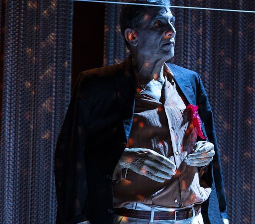 Une scène du spectacle La grande magie Une scène du spectacle La grande magie
