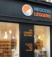 Negozio Leggero - devanture