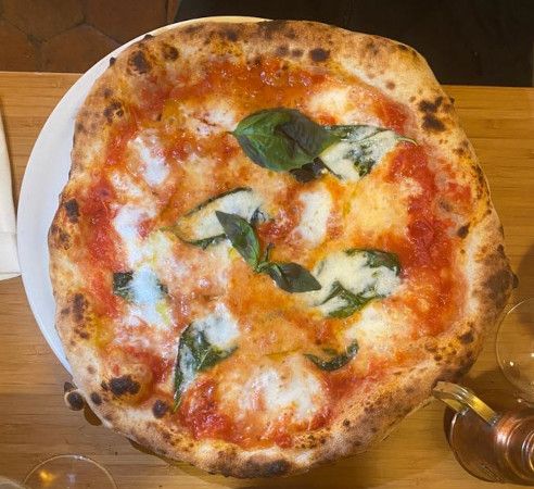 Addommè - pizza margherita