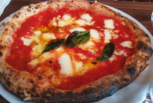 I Lazzari : pizza margherita