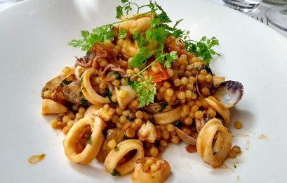 Fregola con i frutti di mare