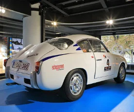 Expo vieilles voitures du groupe Fiat au Motor Village