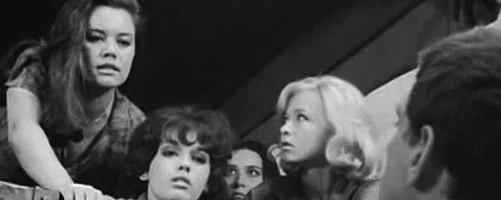 Des Filles pour l'armée, de Valerio Zurlini