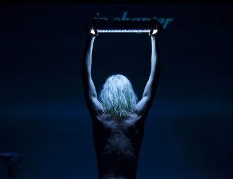 Cie Motus à Paris présente le spectacle MDSLX