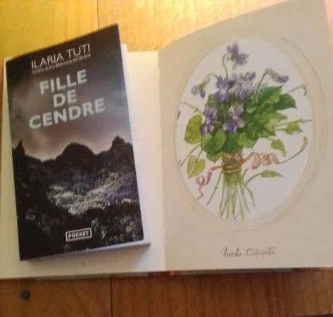 Fille de cendre – Commissaire Teresa Battaglia tome 4 sur 4 de Ilaria Tuti. Mémoire fragmentée