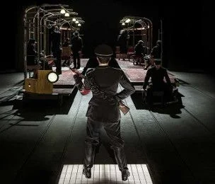 Da la tyrannie :  « Uomini e no » par l'école du Piccolo Teatro